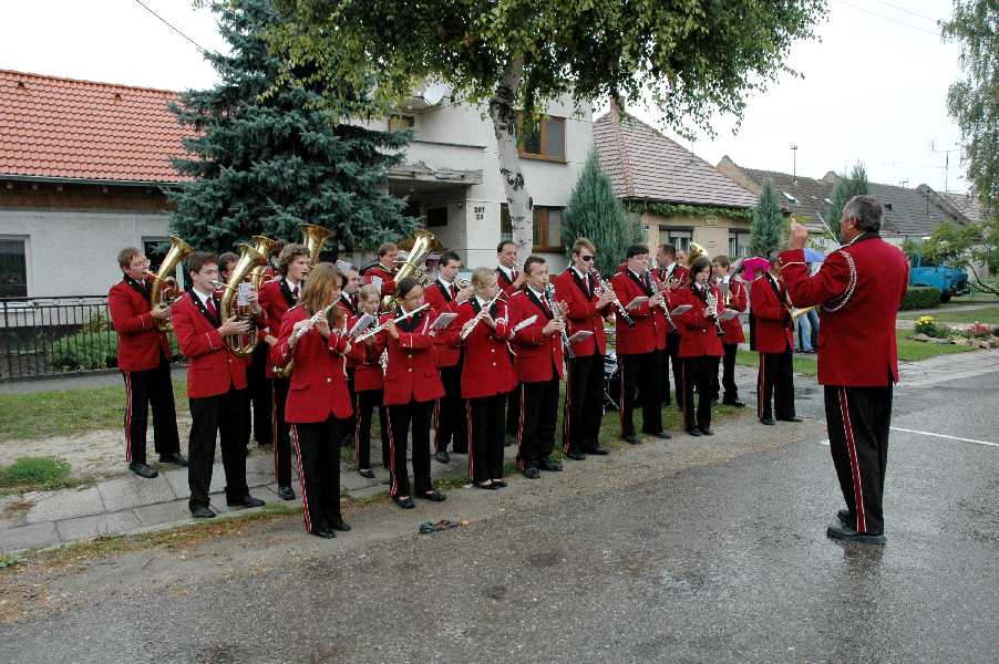 Fotogaléria Slávnosti spevu, hudby a tanca 2006 (11.-13. august 2006) - 41. ročník (3) Slávnosti spevu, hudby a tanca 2006 (11.-13. august 2006) - 41. ročník