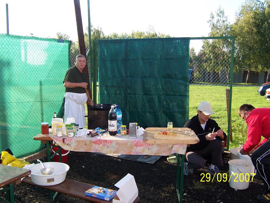 Fotogaléria Tenisový klub Červeník - Tenisový turnaj o putovný pohár starostu obce I.ročník - 29.9.2007 (90) Tenisový klub Červeník - Tenisový turnaj o putovný pohár starostu obce I.ročník - 29.9.2007