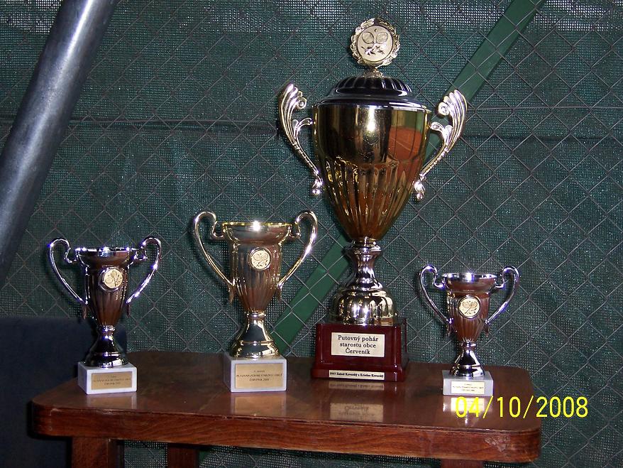 Fotogaléria Tenisový klub Červeník - Tenisový turnaj o putovný pohár starostu obce II.ročník - 4.10.2008 (27) Tenisový klub Červeník - Tenisový turnaj o putovný pohár starostu obce II.ročník - 4.10.2008