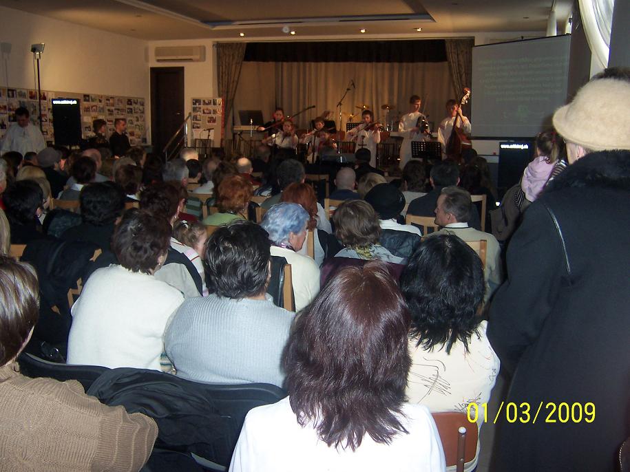 Fotogaléria Mladí huslisti - Art Music Orchestra - 1.marca 2009 (27) Mladí huslisti - Art Music Orchestra - 1.marca 2009